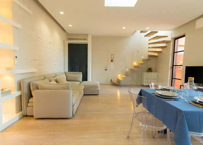 Pelliccia 11 Trastevere Penthouse * רומא